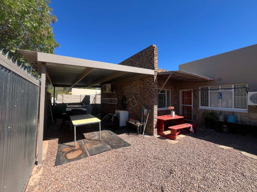 5 Bedroom Property for Sale in Blydeville Northern Cape